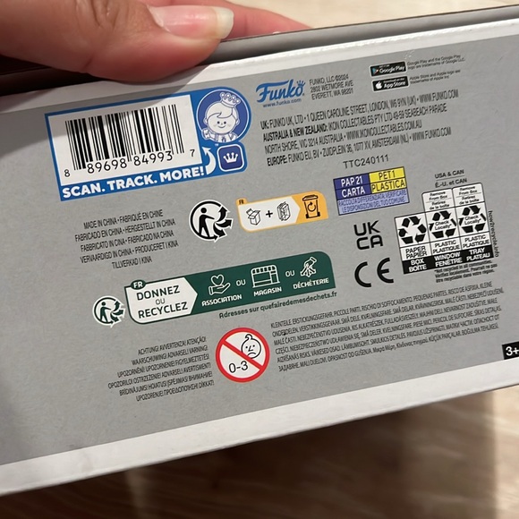 Pop Yourself Katie and David - Picture 3 of 3